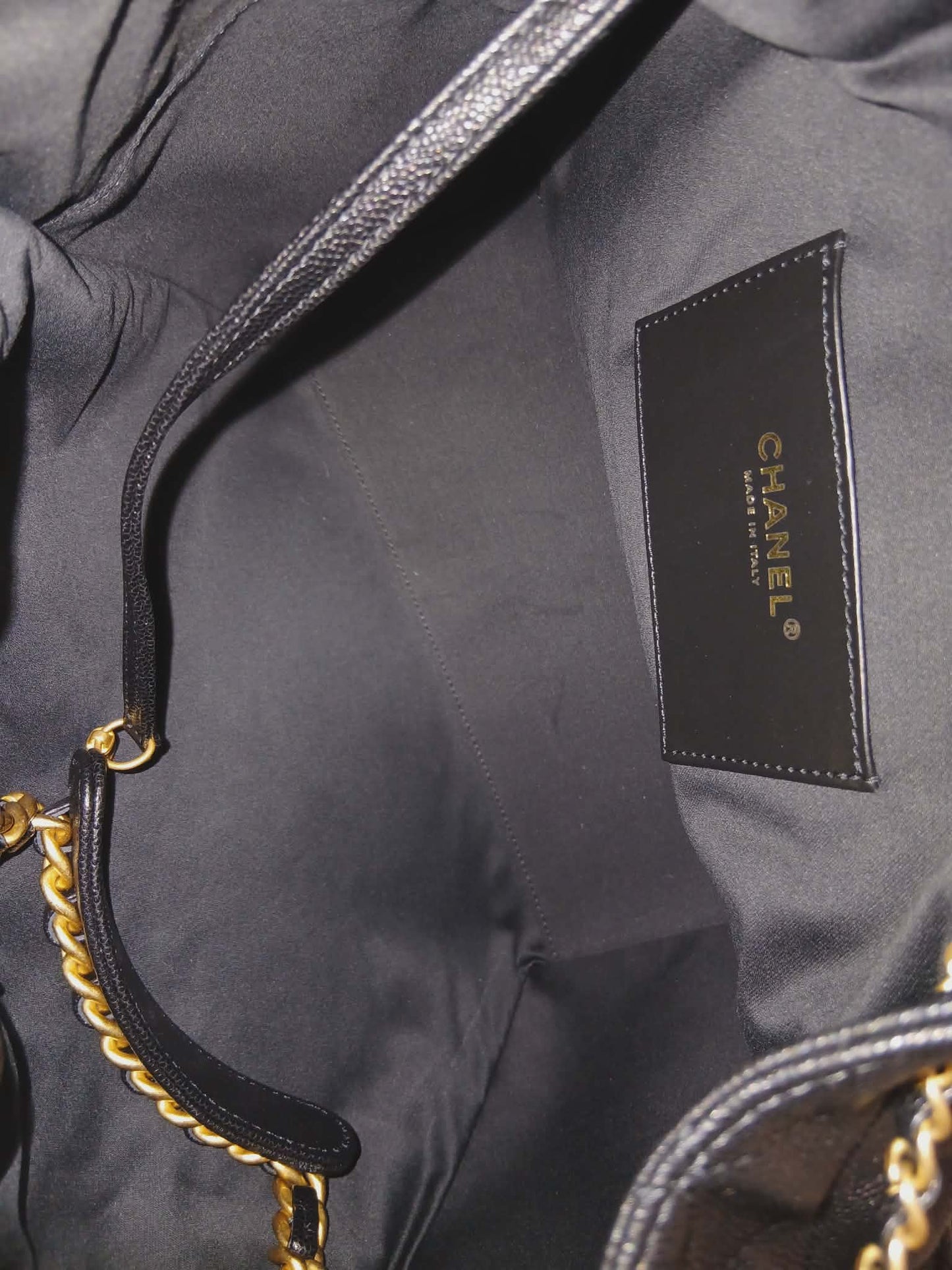 Chanel 25 Black Caviar Microchipped Fullset