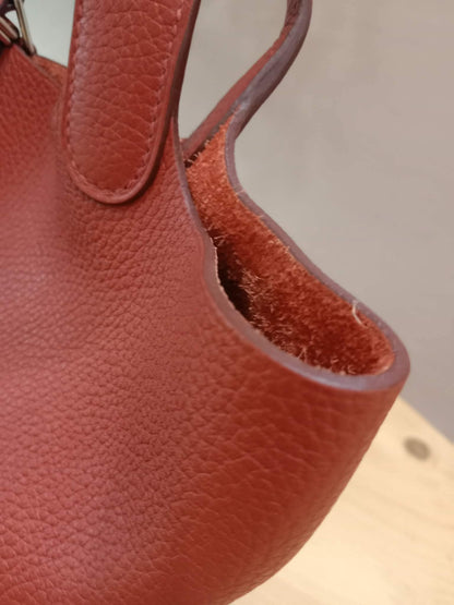 Hermes Picotin 22 Clemence Brique Stamp Y 2020