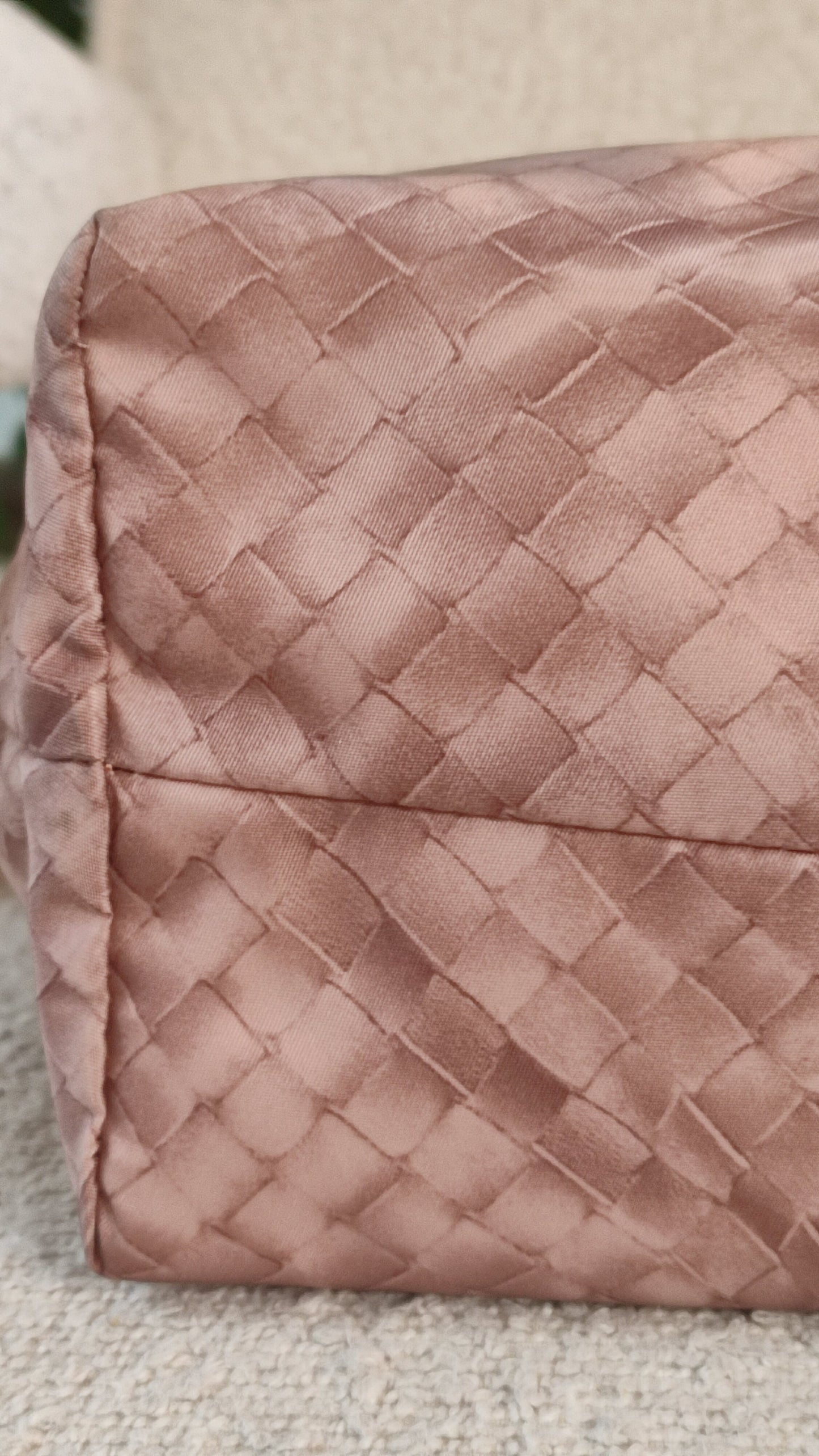 Bottega Veneta Intrecciolusion Tote Bag Pink