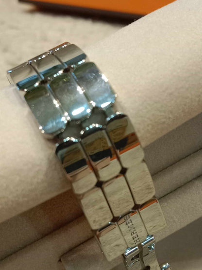Hermes Stainless Steel Diamond 16mm Kelly Quartz Watch