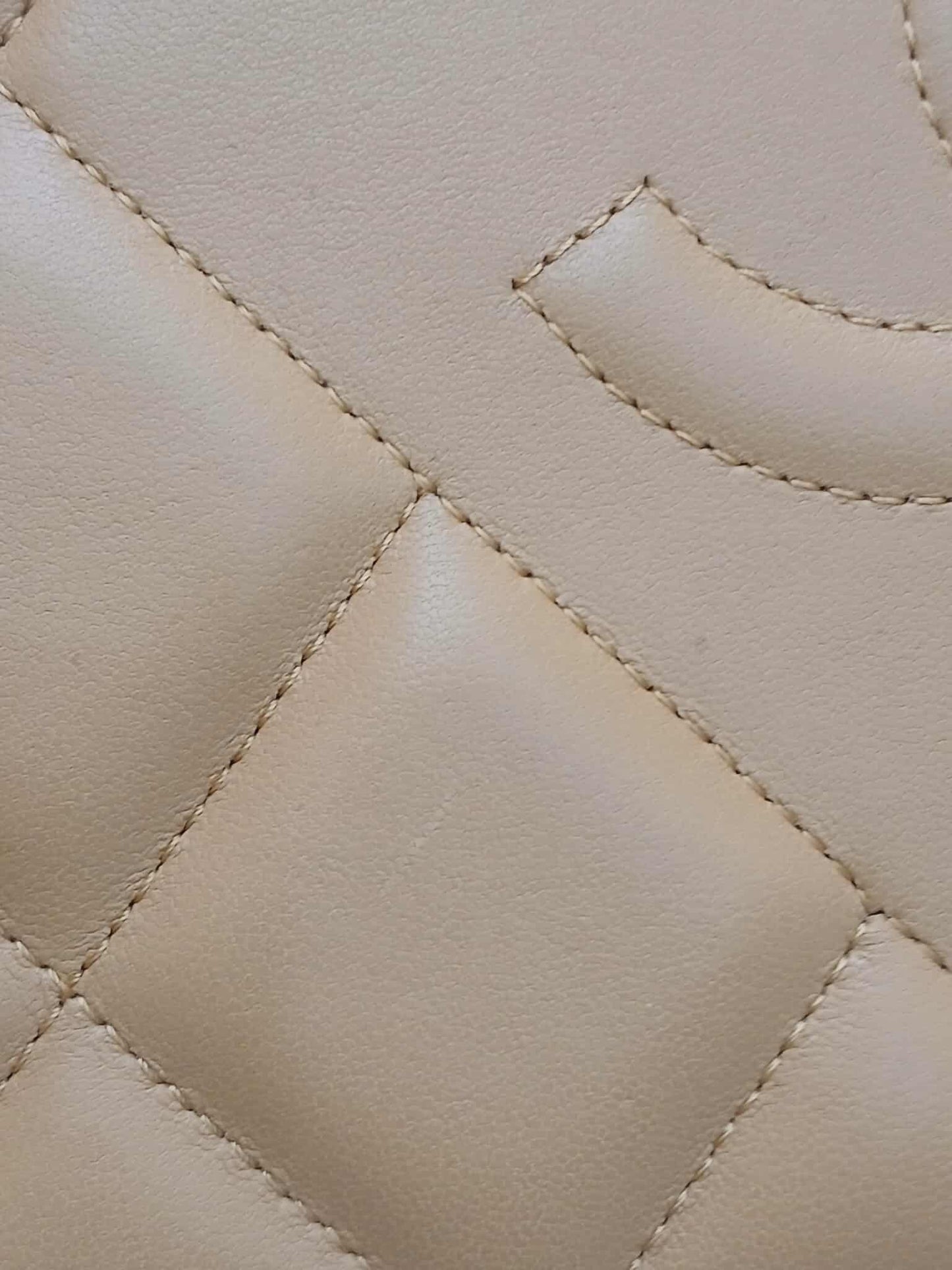 Chanel Diamond CC Chain Brown Caramel Lambskin Flap Bag Series 18