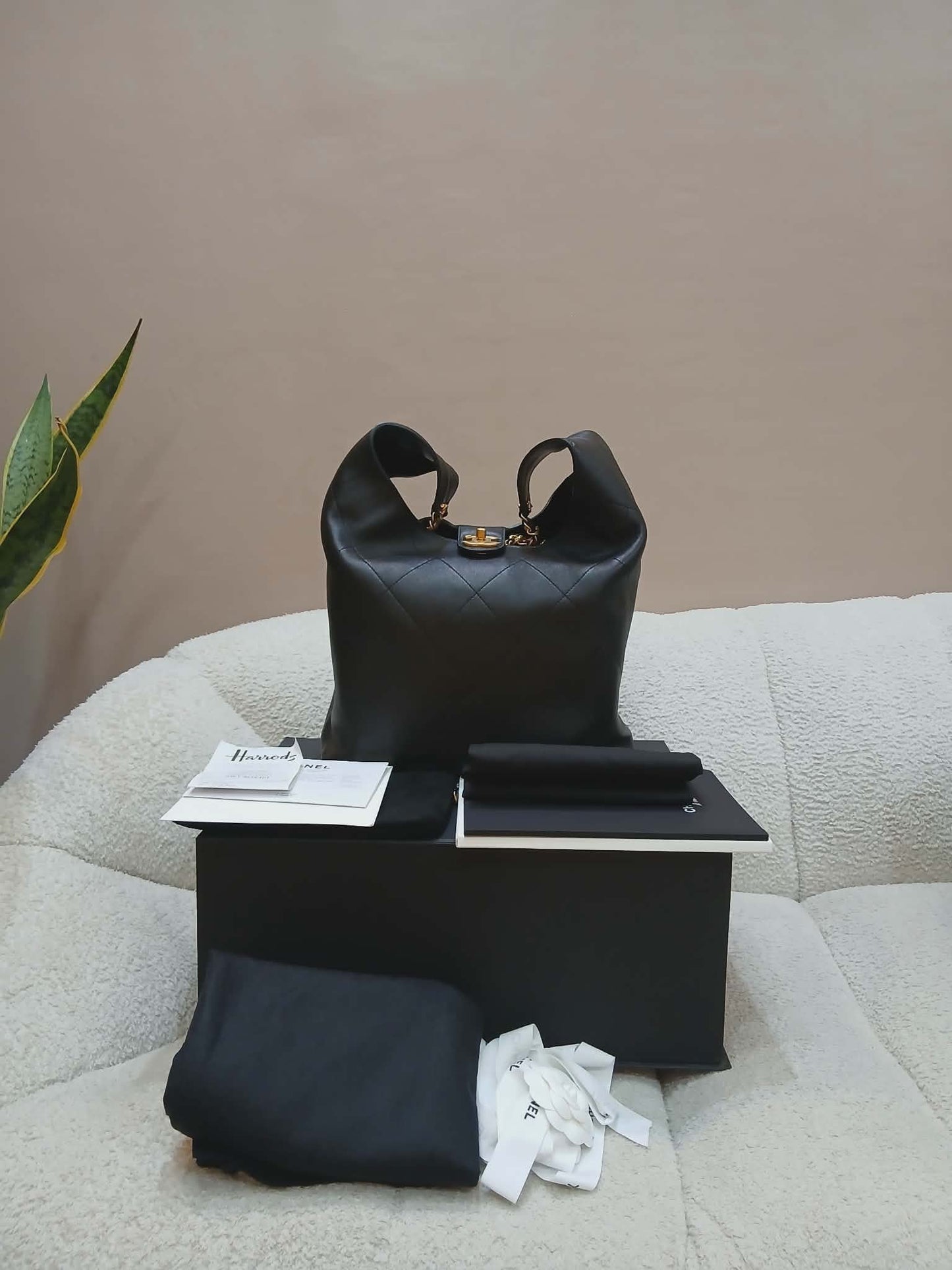 Chanel Hobo Bag Shiny Calfskin Black Microchipped Fullset