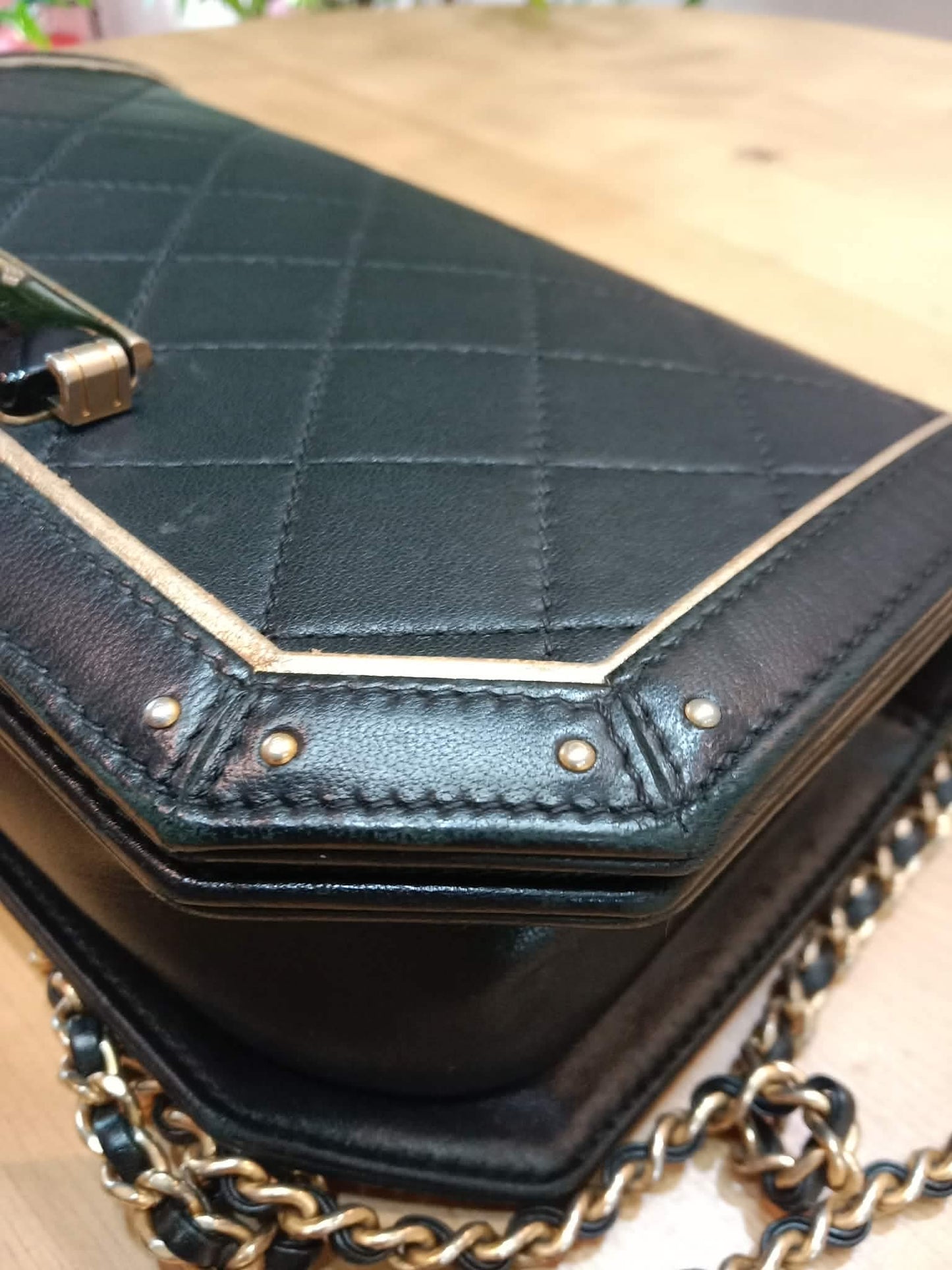Chanel CC Crossing Leather Chain Shoulder Bag Lambskin Series 23