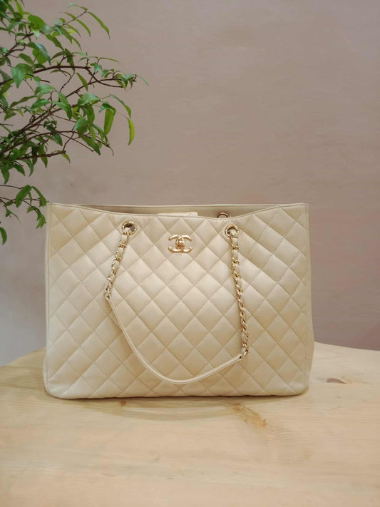 Chanel Classic CC Tote Beige Lambskin Series 21