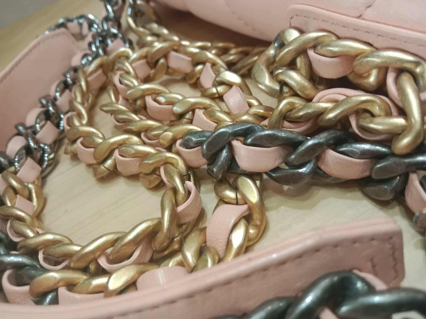 Chanel 19 Wallet on Chain Peach in Quilted Lambskin Microchipped
