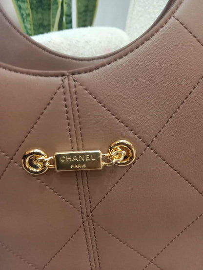 Chanel Hobo Bag in Brown Grained Calfskin