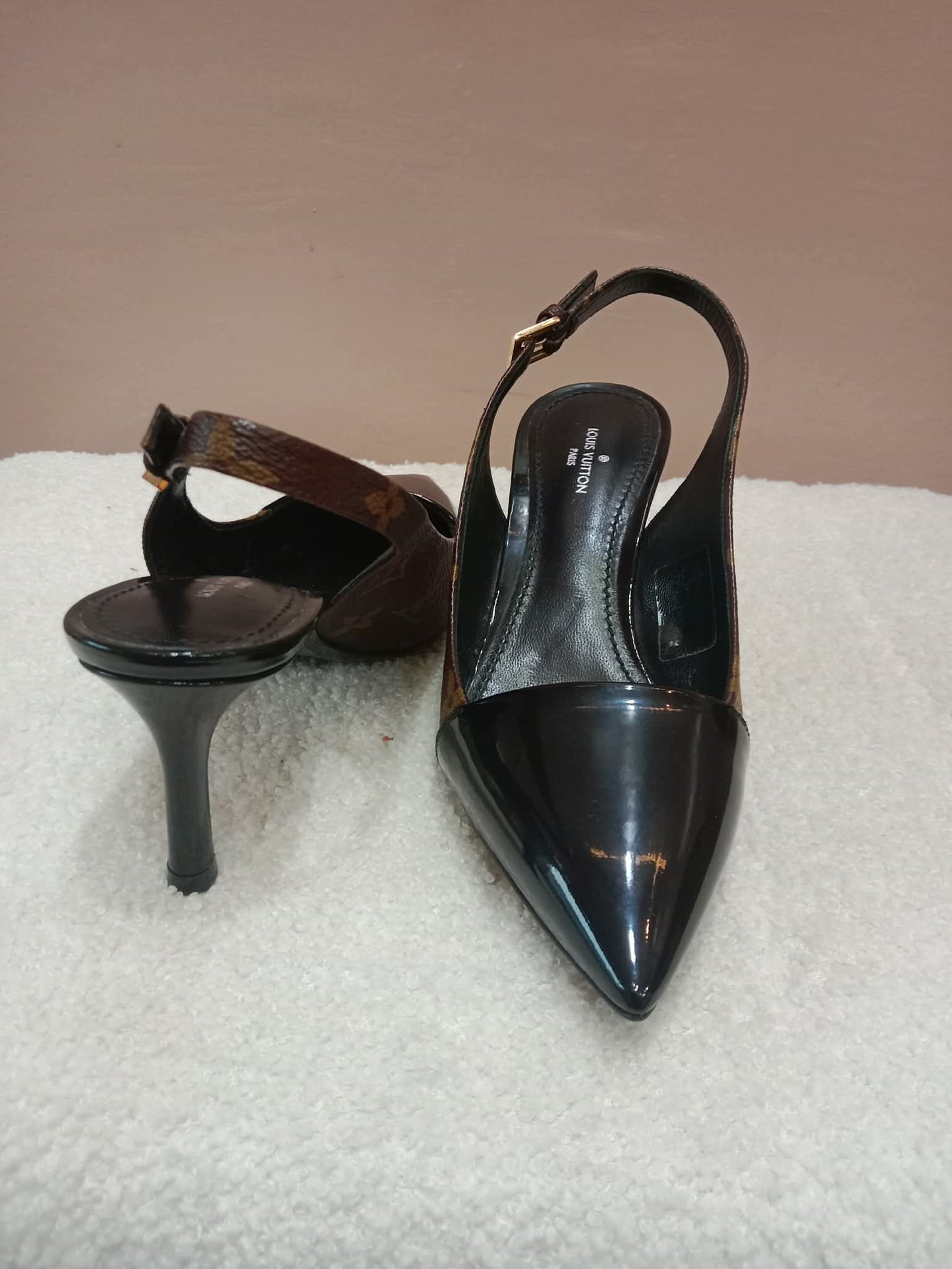 Louis Vuitton Archlight Slingback Pumps Toe Cap Patent Black Monogram Canvas Size 35.5
