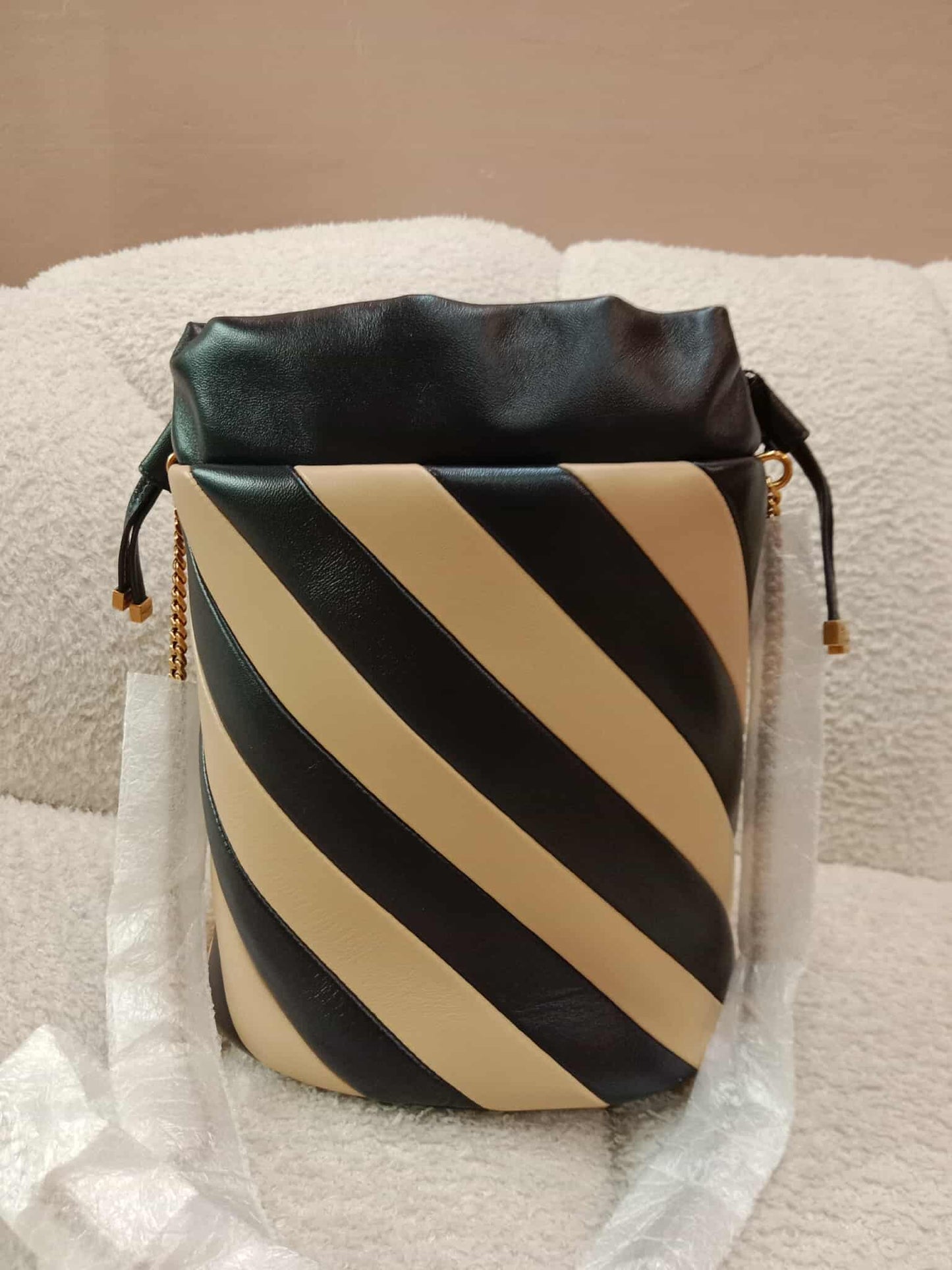 Saint Laurent Alix Stripes Quilted Leather Bucket Bag Bicolor Beige/Black