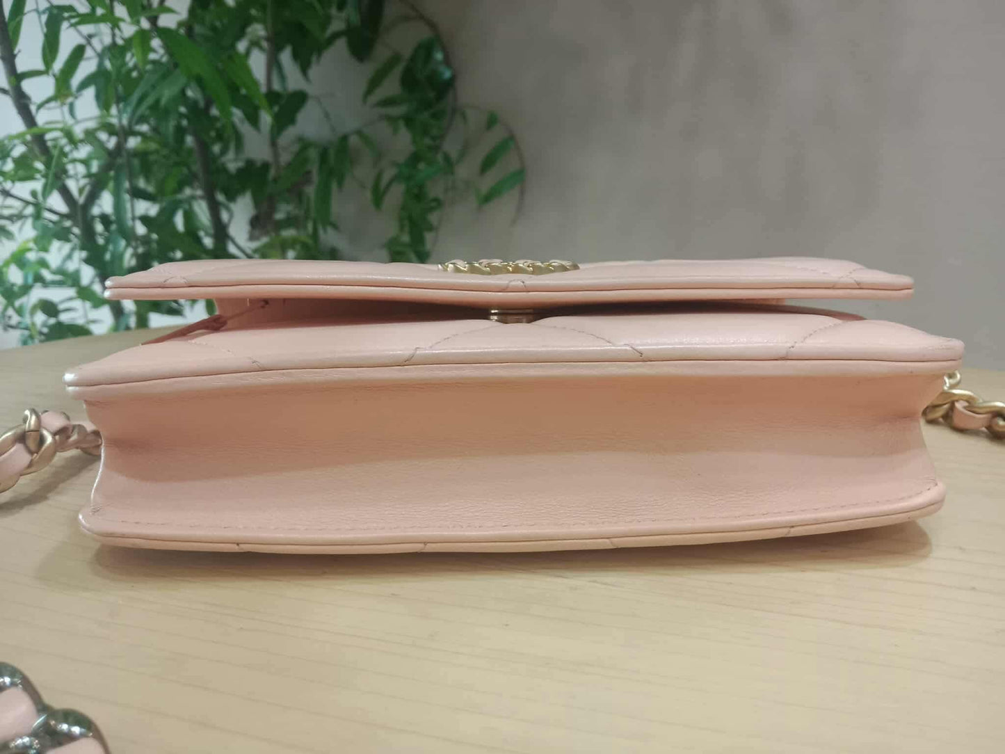 Chanel 19 Wallet on Chain Peach in Quilted Lambskin Microchipped
