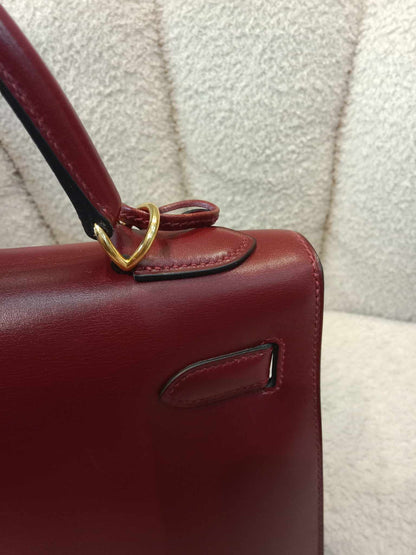 Hermes Kelly 32 Boxcalf Bordeaux Stamp F Square 2002