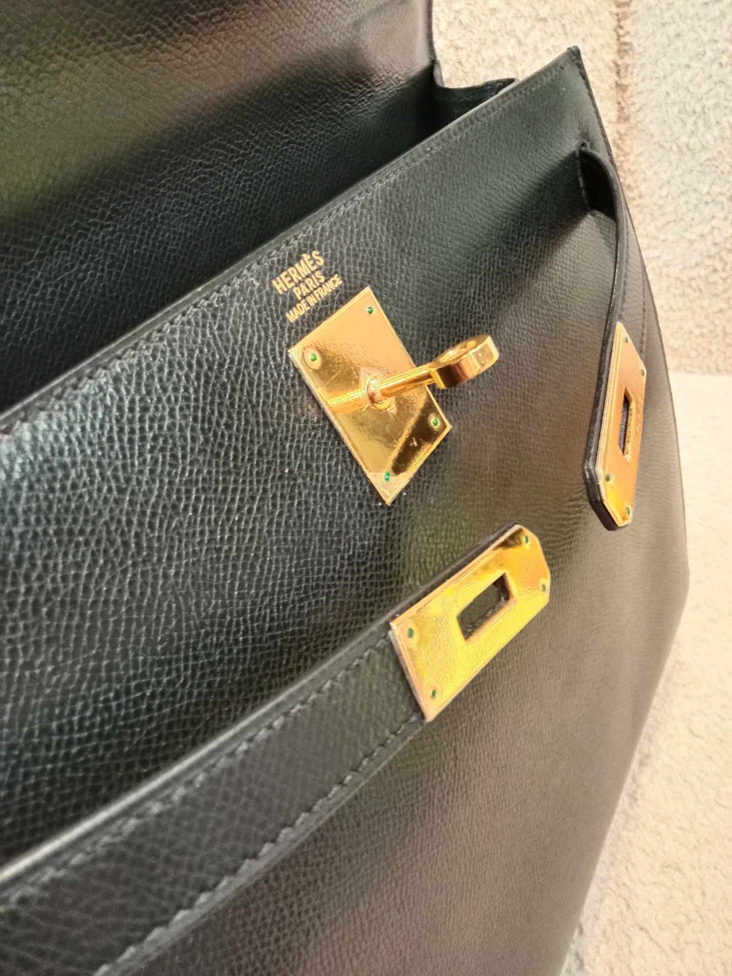 Hermes Kelly 32 Epsom Noir Stamp G Square 2003