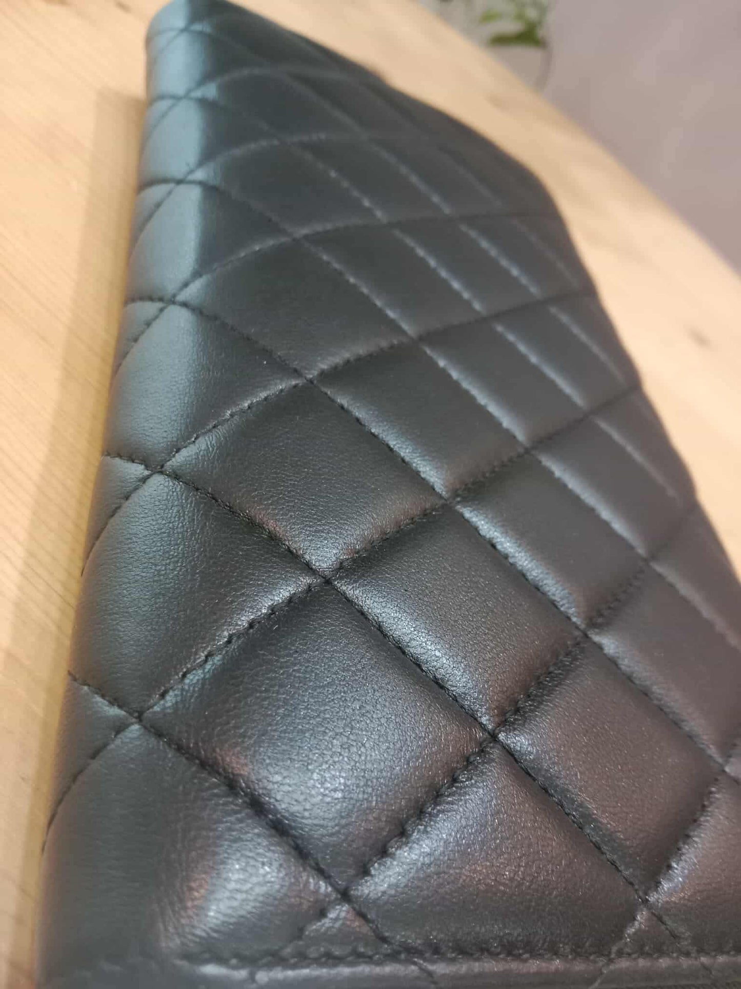 Chanel Quilted Leather Zip-Around Lambskin Wallet Series 22