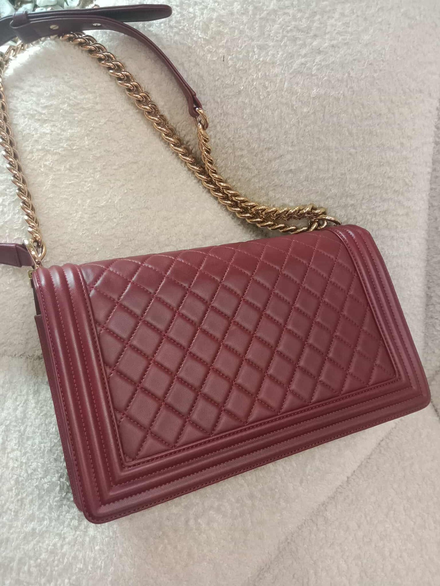 Chanel Boy Flap New Medium Burgundy Lambskin Series 22
