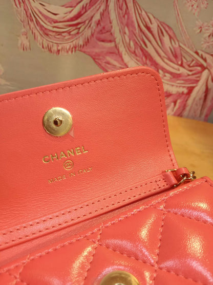 Chanel VIC Gift Quilted Mini Wallet on Chain in Pink/Coral Apricot MIcrochipped