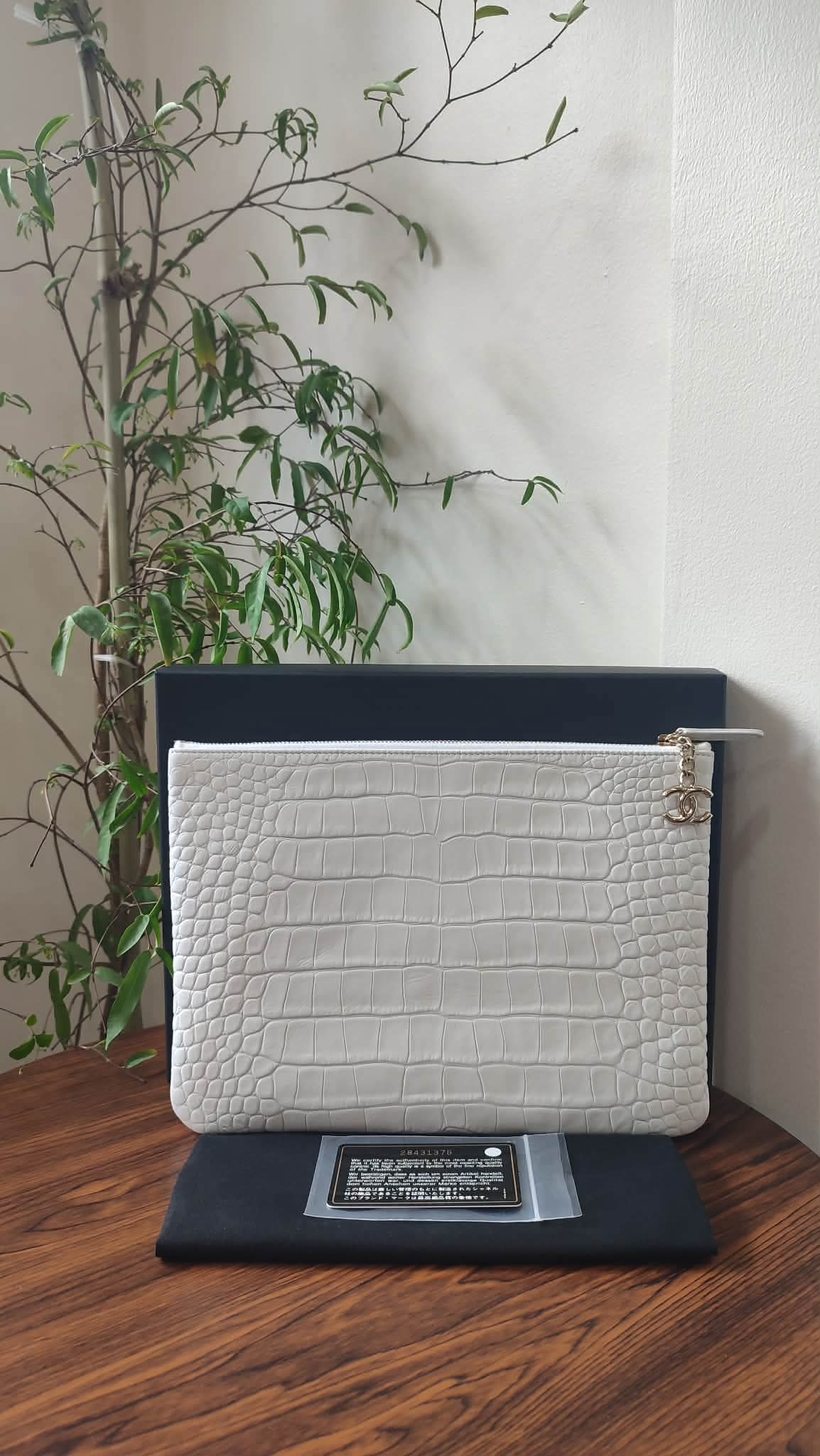 Chanel OCase Croc Embossed White Series 28