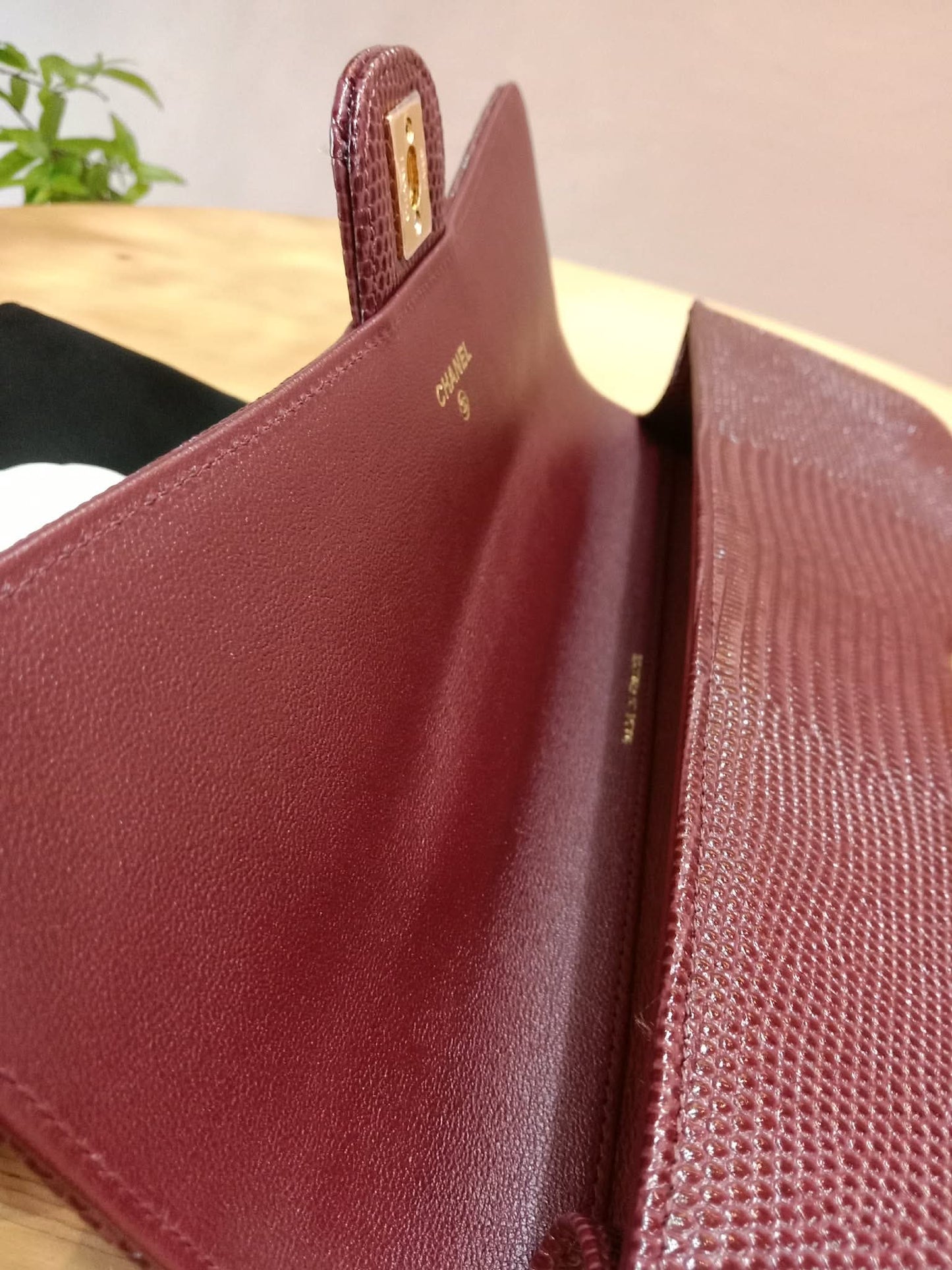 Chanel Tophandle Lizard Embossed Calfskin Clutch Dar Burgundy Microchipped