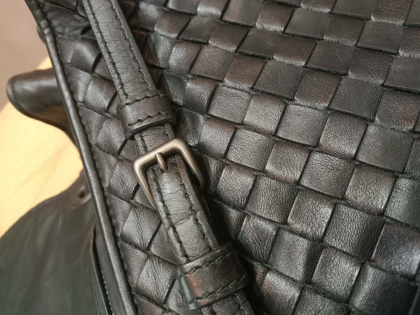 Bottega Veneta Intrecciato Messenger Bag Black