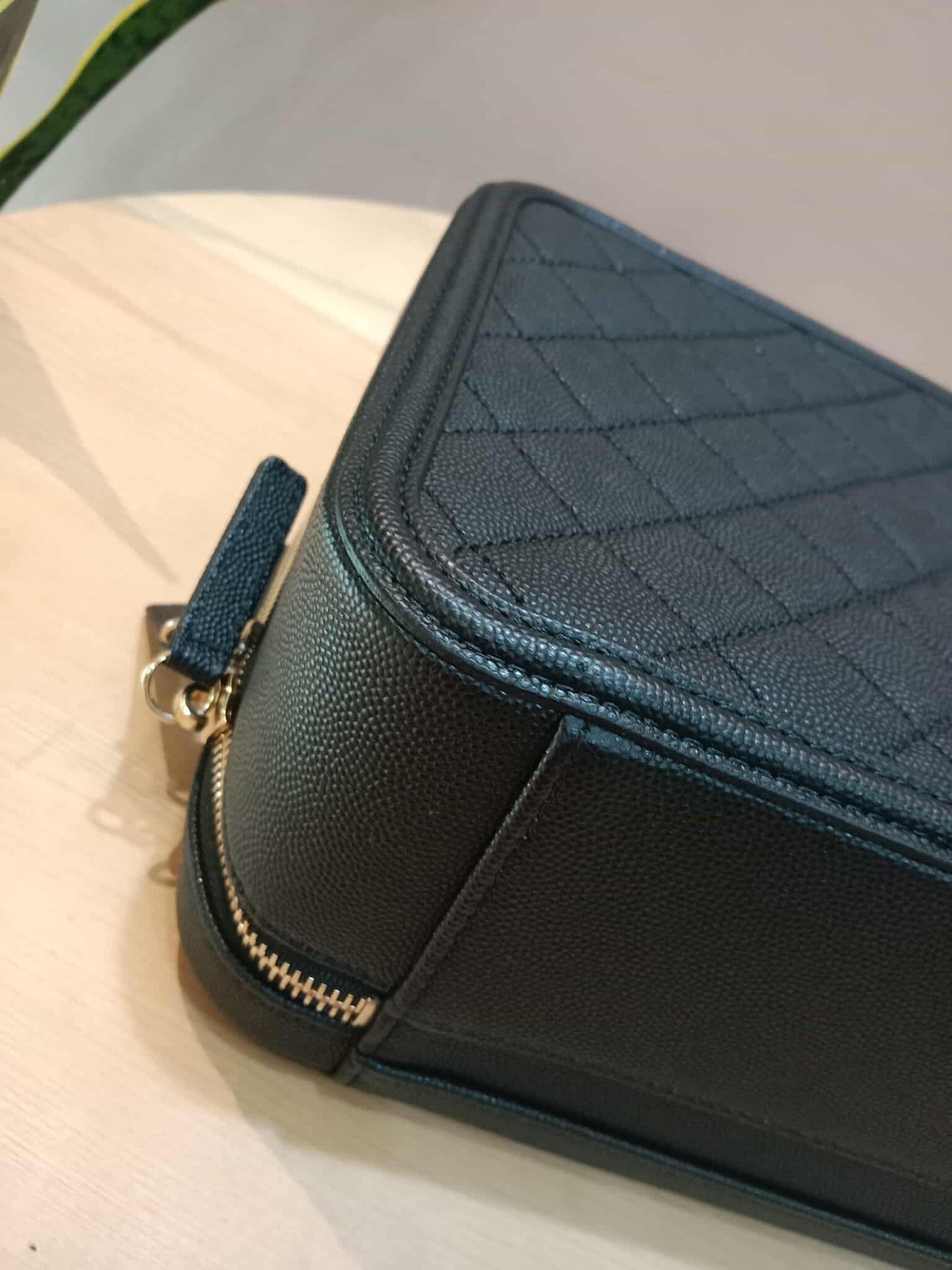 Chanel CC Filigree Vanity Case Caviar Black Large Series 29