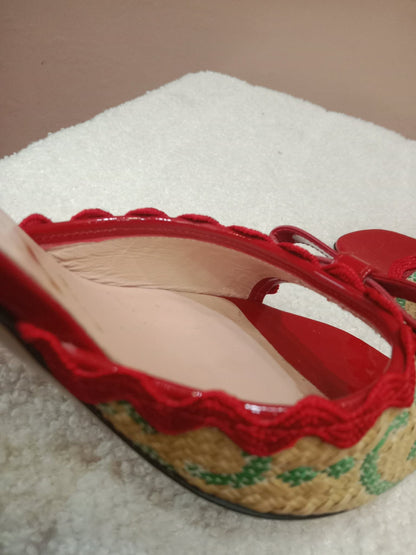 Gucci Kertu Mule Heels Red Patent Leather Trim and Bow Detail Size 36