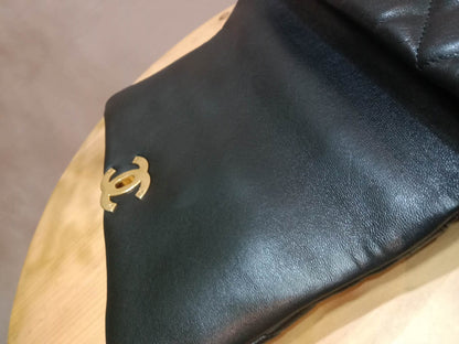 Chanel 19 Lambskin Large Black Series30