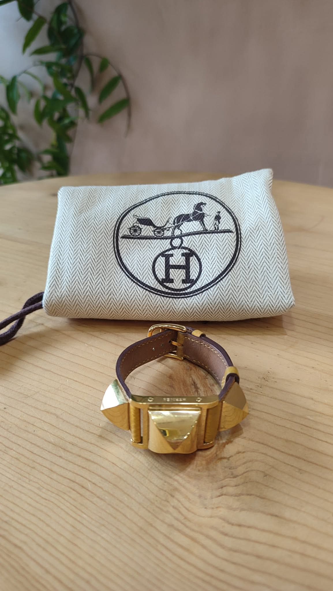 Hermes Vintage Gold Plated Medor Watch Epsom Yellow Stamp Y Circle 1995