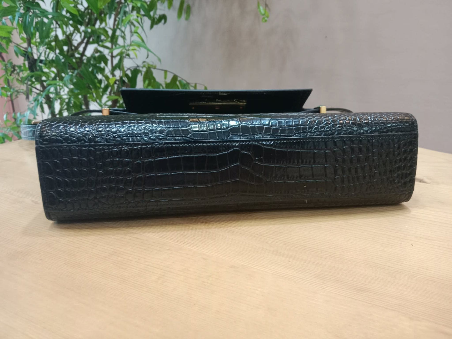 Saint Laurent Manhattan Crocodile Embossed Leather Black