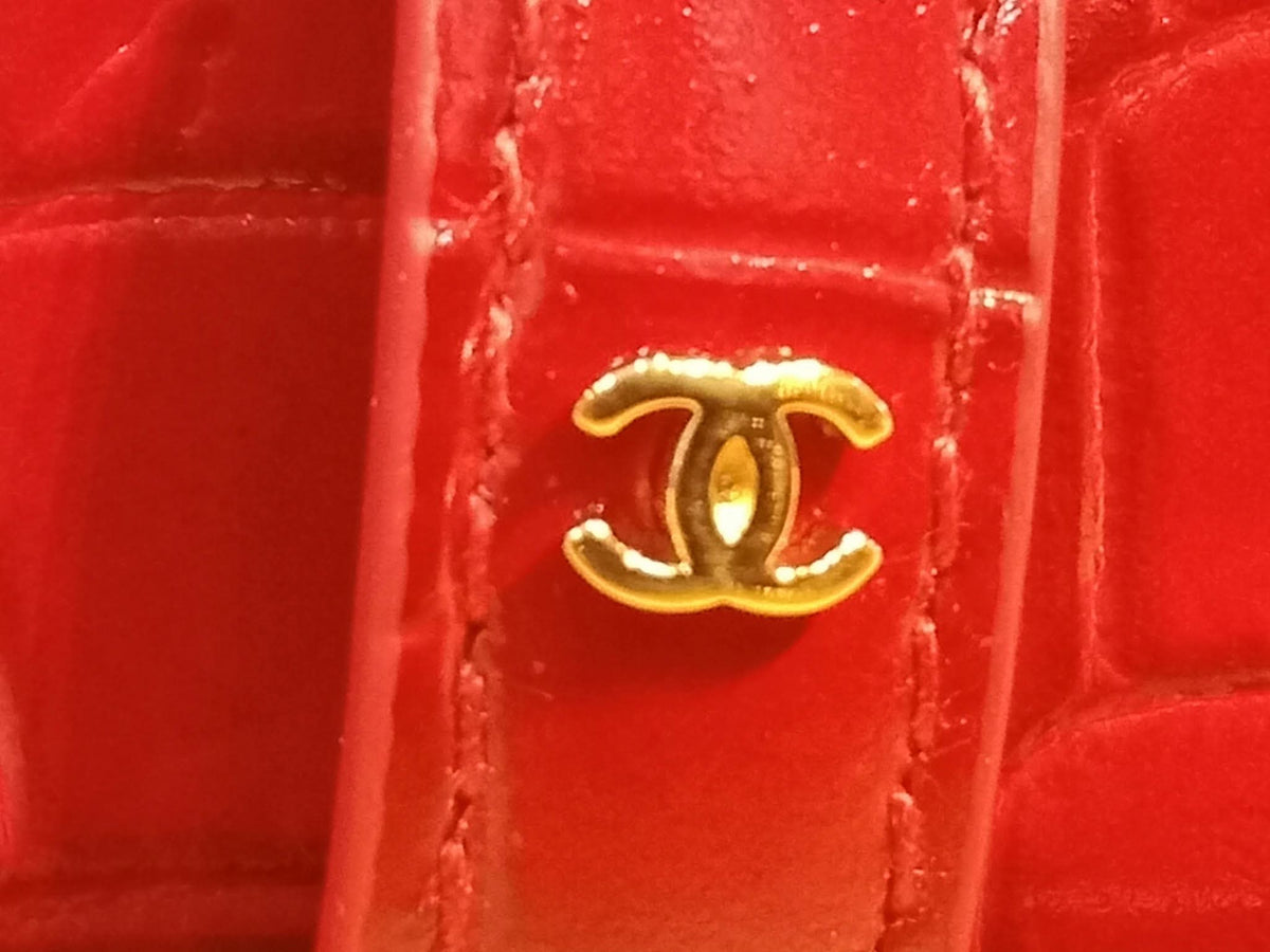 Chanel Crocodile Embossed Calfskin & Metal Belt Dark Red Brandnew