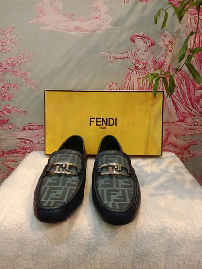 Fendi O'Clock Driving Loafers Black Size 9
