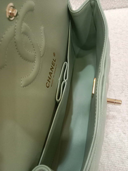 Chanel 24C Timeless Classic Double Flap Caviar Green Caviar Microchipped