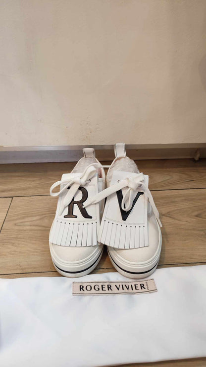 Roger Vivier White Sneakers Size 35 Womens