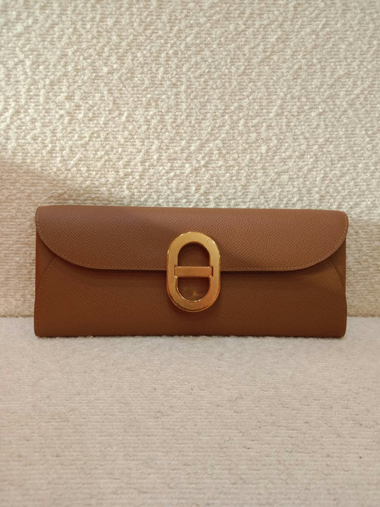 Hermes Maillon Chaine d'Ancre To Go Wallet Epsom Gold on Gold Stamp W 2024