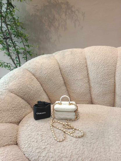 Chanel Micro Vanity White Soft Caviar Series 31