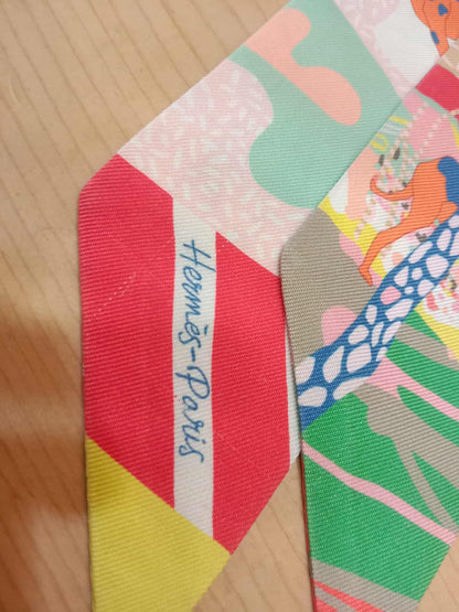 Hermes "En Liberte" Multicolor Design Silk Twilly