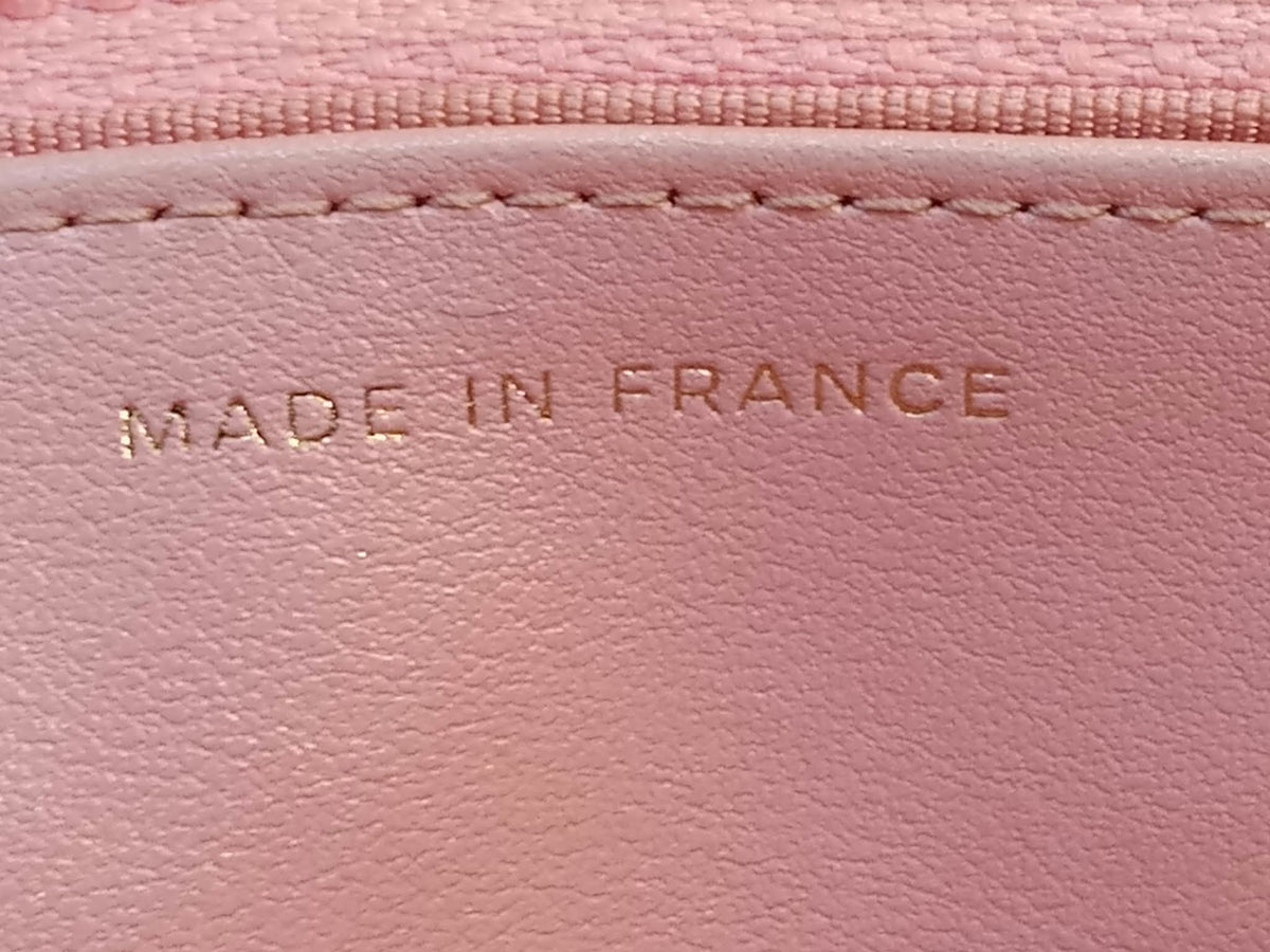 Chanel Classic Wallet on Chain Pink Iridescent Caviar Series 27
