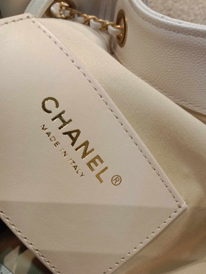 Chanel 25 Medium Hobo Bag Caviar White Microchipped Brandnew