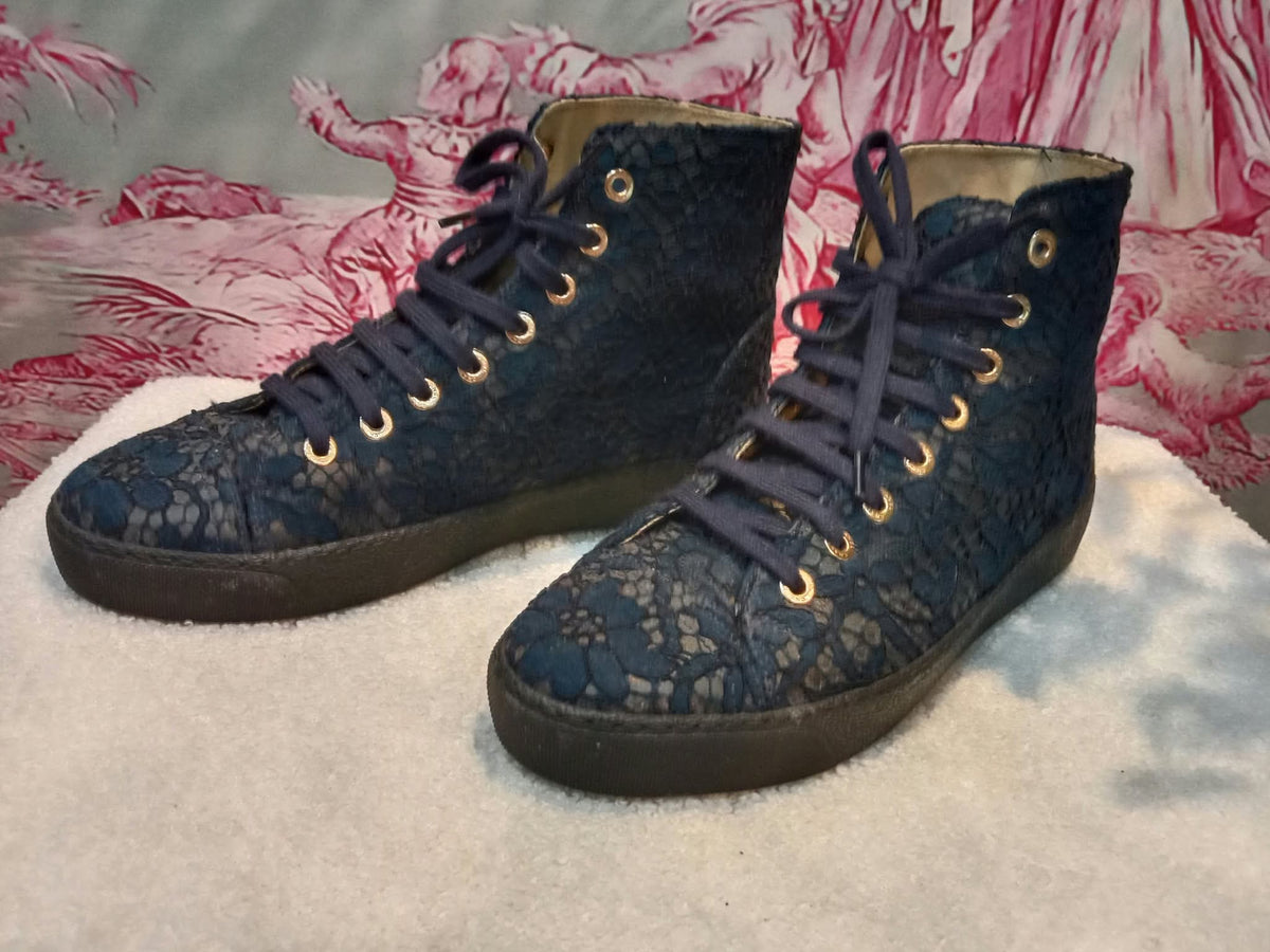 Chanel Navy Blue Floral Lace-Embossed Fabric Hih Top Sneakers Size 37 1/2