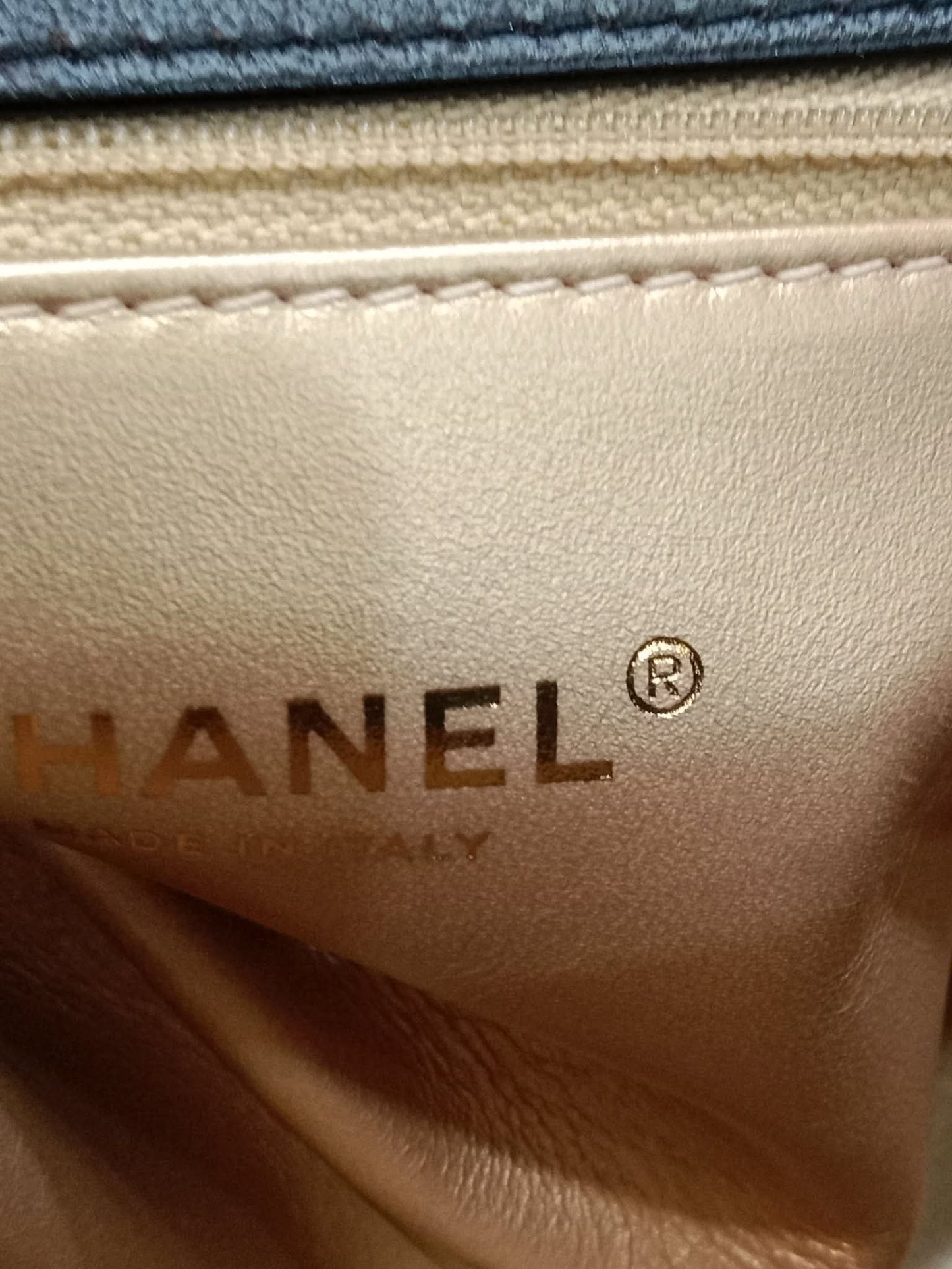 Chanel La Parisienne Quilted Lambskin Tophandle Bag Black Series 30
