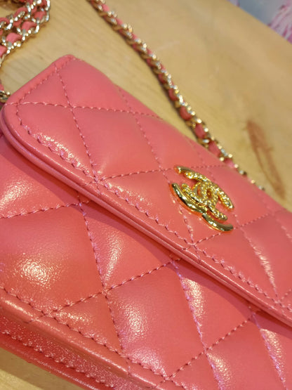 Chanel VIC Gift Quilted Mini Wallet on Chain in Pink/Coral Apricot MIcrochipped