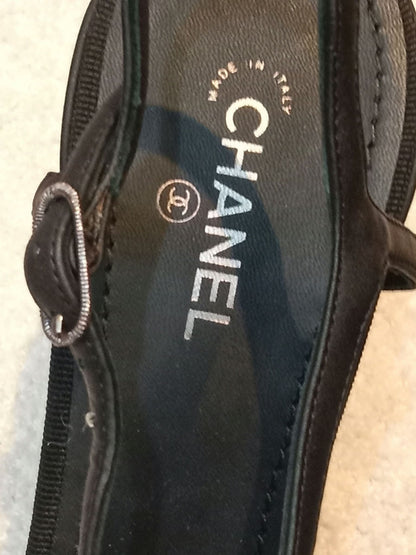 Chanel Ankle-Strap Tiered Bow CC Logo Sandals Black Size 37 1/2