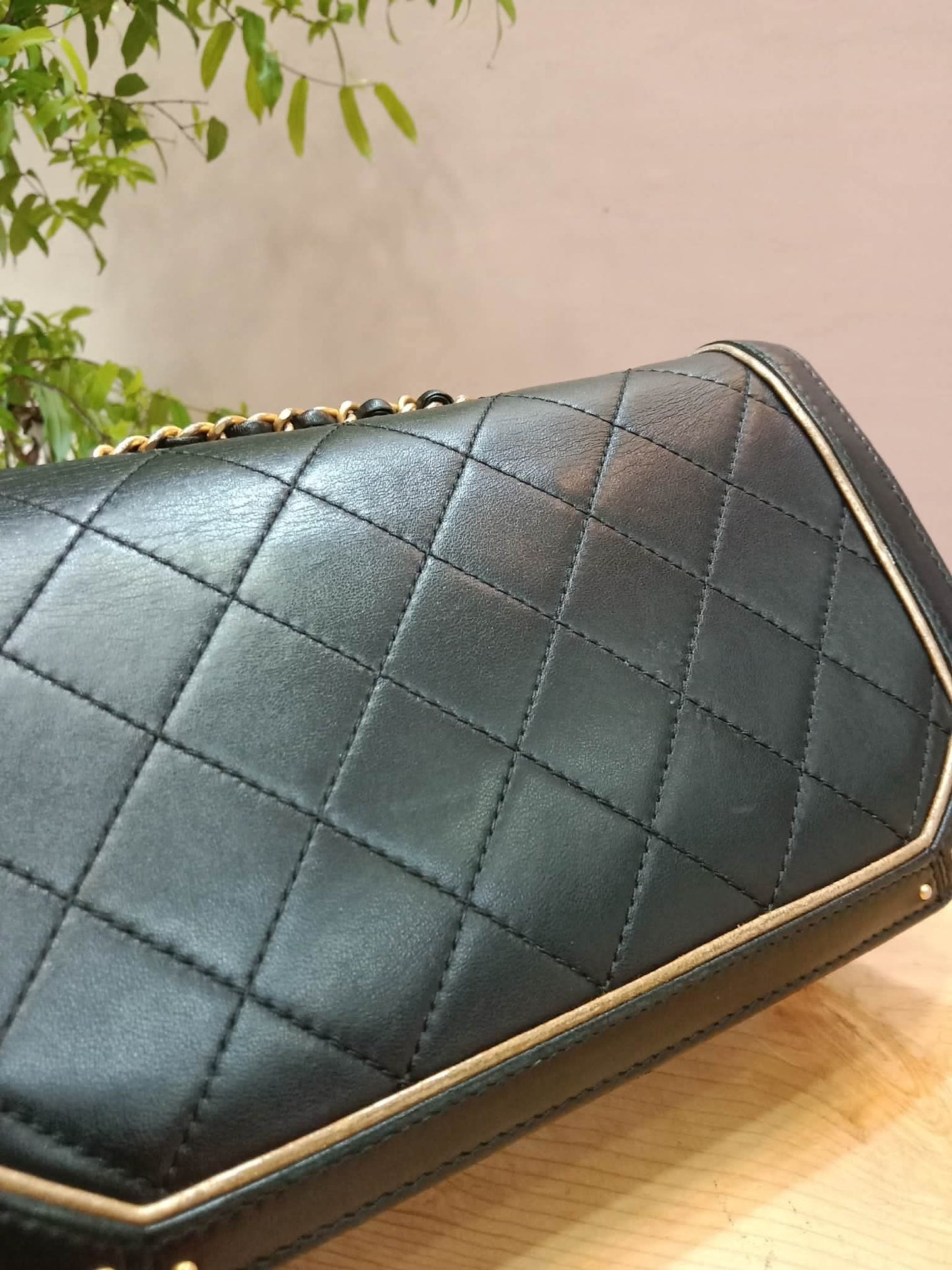 Chanel CC Crossing Leather Chain Shoulder Bag Lambskin Series 23