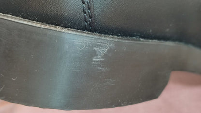 Louis Vuitton Logo Leather Loafers Black Size 8