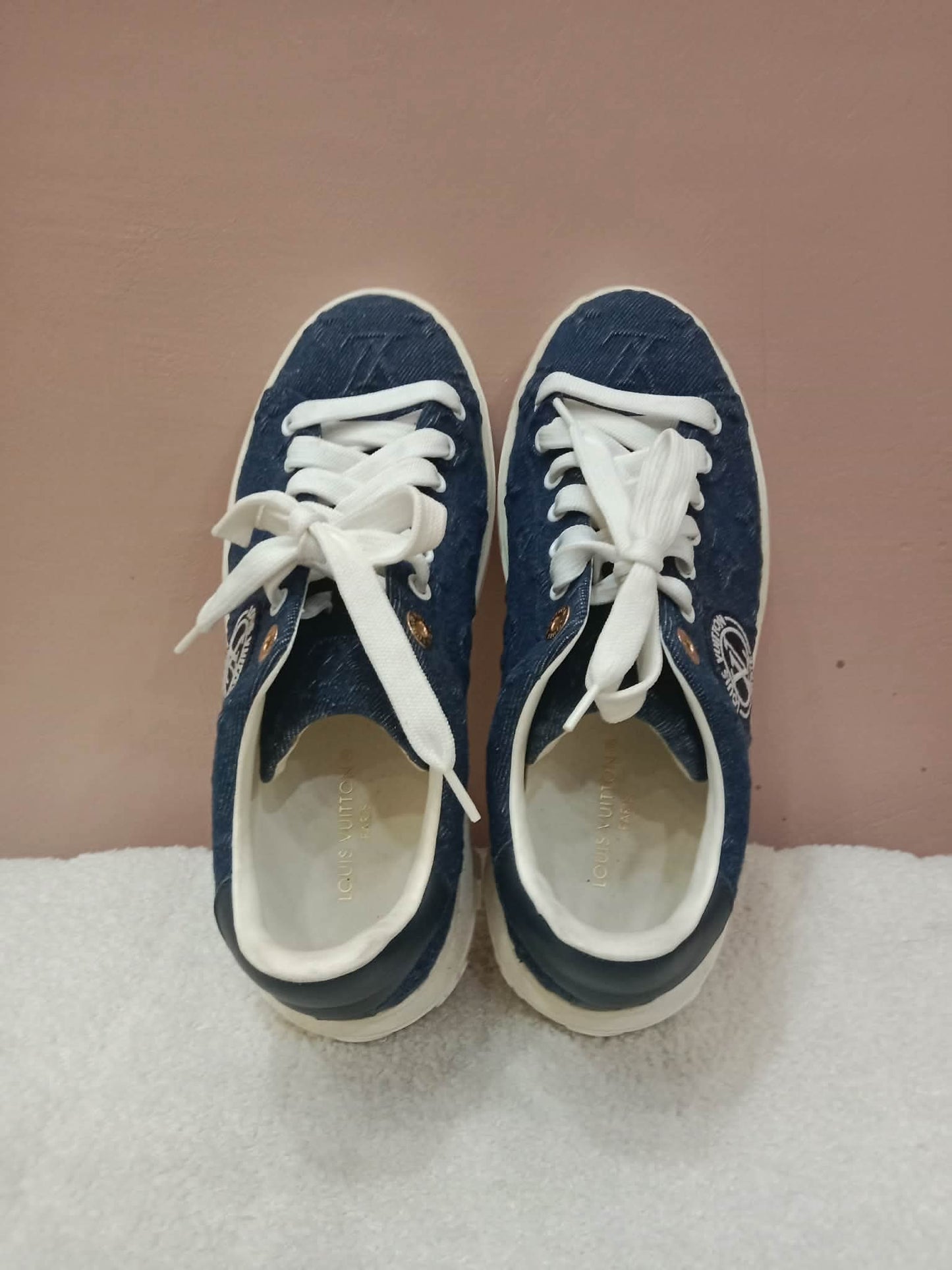 Louis Vuitton Time Out Sneakers Dark Blue Denim Monogram Embossed Pattern Size 37.5