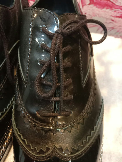 Chanel Black Patent Calfskin CC Brogue Lace-Up Oxford Size 38