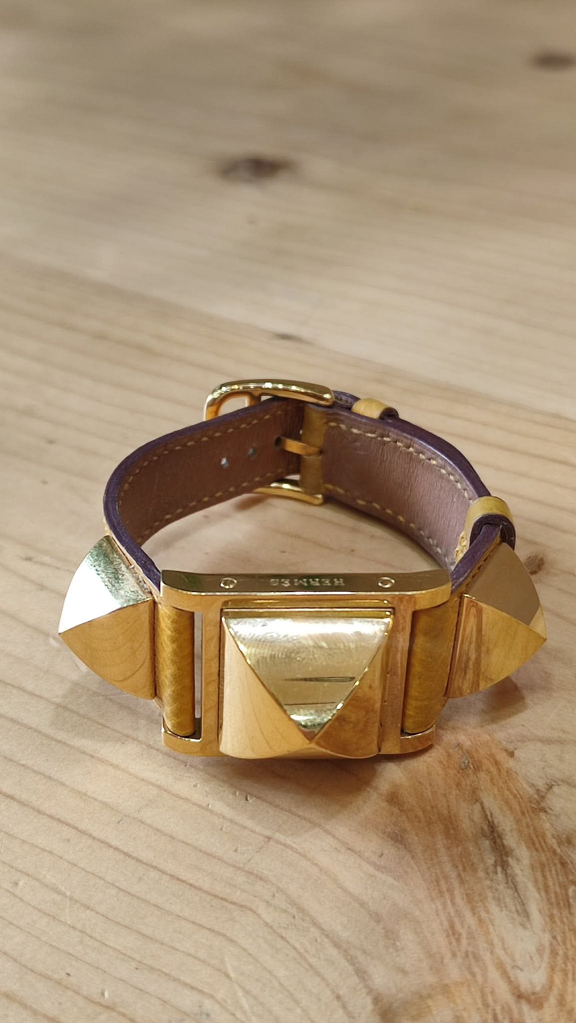 Hermes Vintage Gold Plated Medor Watch Epsom Yellow Stamp Y Circle 1995