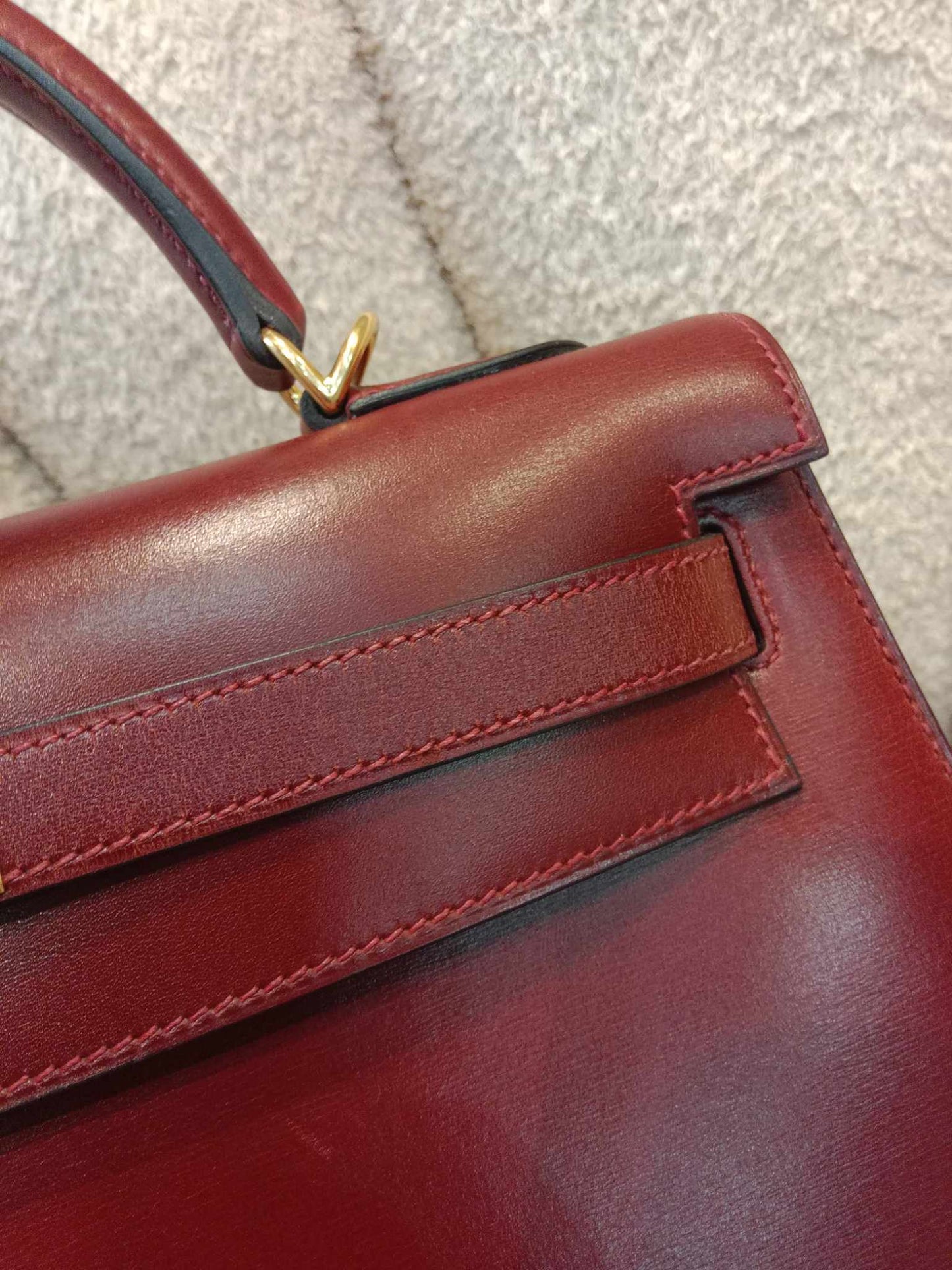 Hermes Kelly 32 Boxcalf Bordeaux Stamp F Square 2002