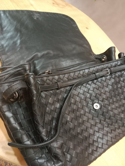 Bottega Veneta Intrecciato Messenger Bag Black