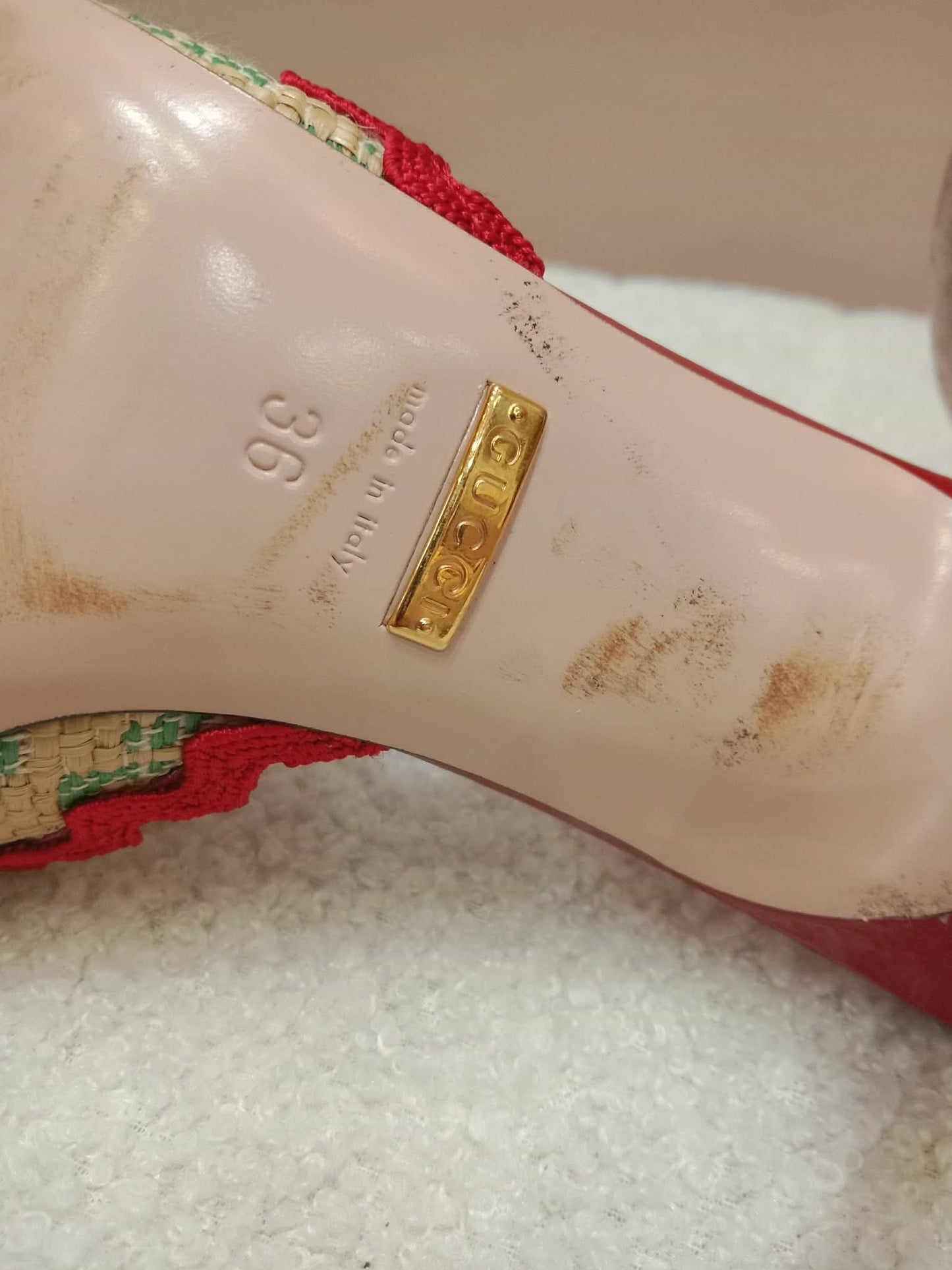Gucci Kertu Mule Heels Red Patent Leather Trim and Bow Detail Size 36