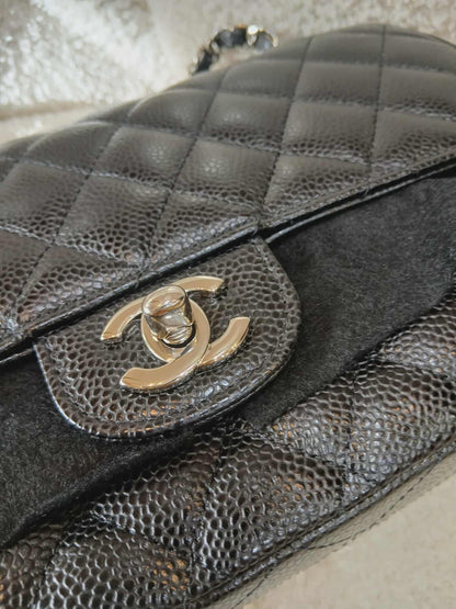 Chanel Medium Double Flap Black Caviar Series 27