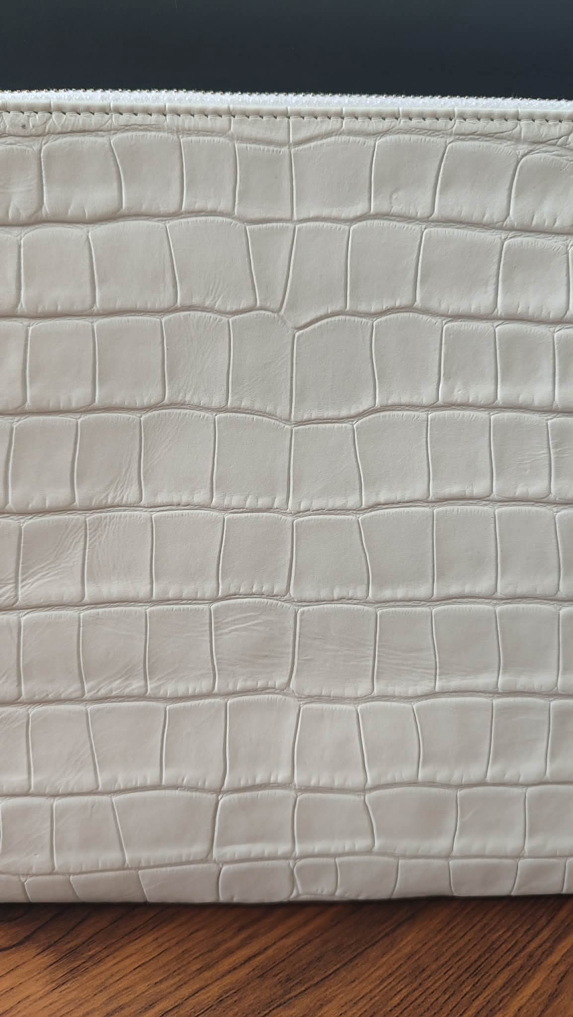 Chanel OCase Croc Embossed White Series 28