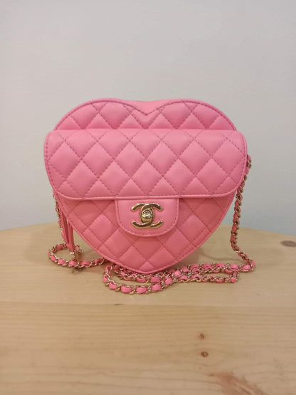 Chanel CC in Love Heart Bag Lambskin Pink Microchipped